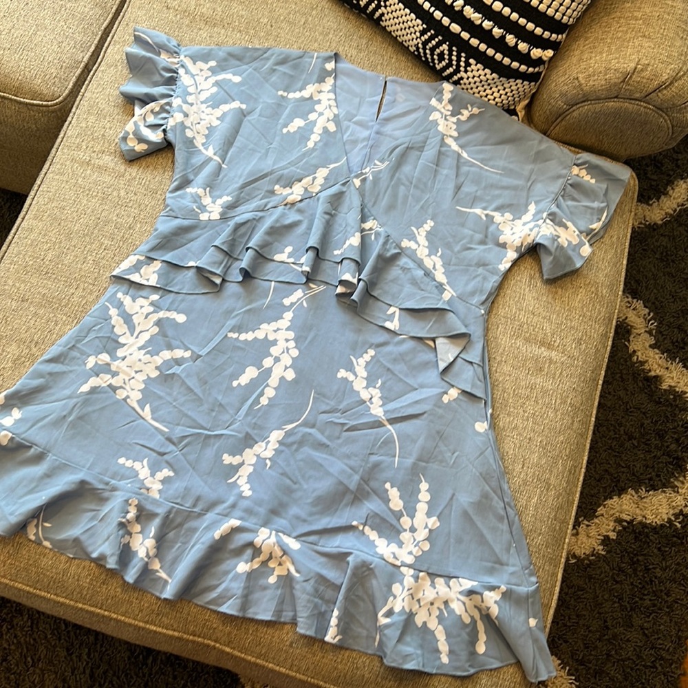 NWOT 💙Ruffle Summer Dress💙